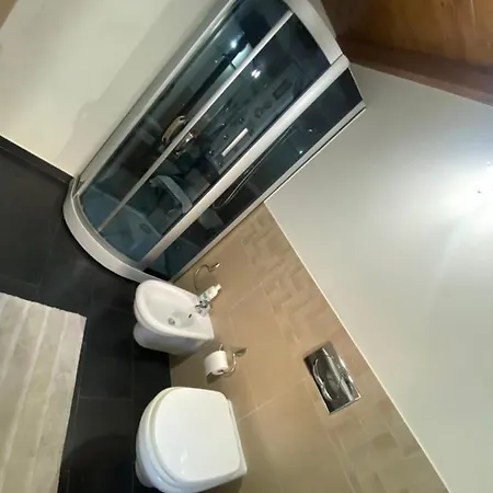 The “b” House Apartment