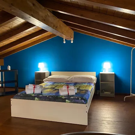 The “b” House Apartment *